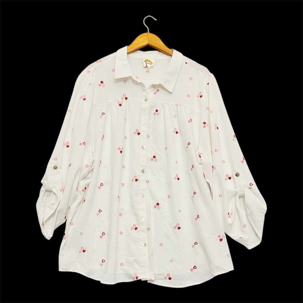 Fig and Flower Button Up Blouse‎ Women Size 3X Embroidered Hearts Eclectic Artsy